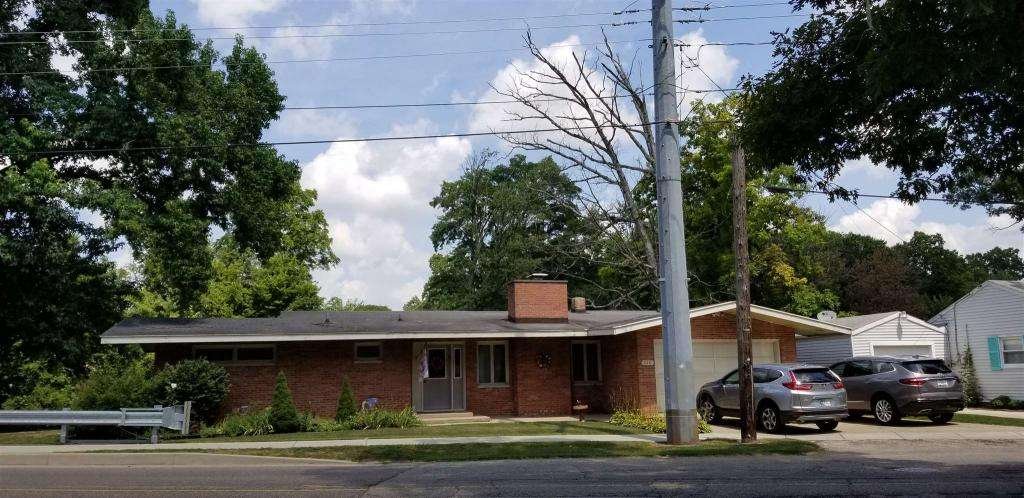 240 w simonton s shore elkhart home for sale
